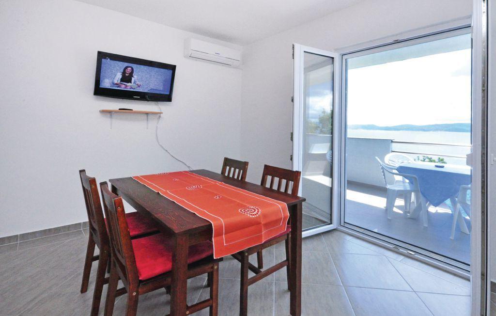 Apartment Mimice 4 Rum bild